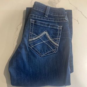 Women’s Ariat Midrise Straight legged jeans size 30L